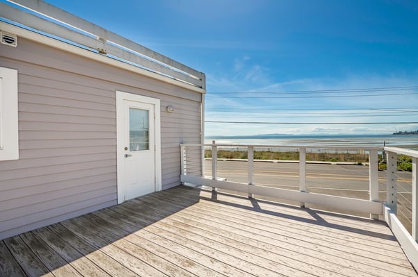 8045 Birch Bay Dr, Birch Bay, WA