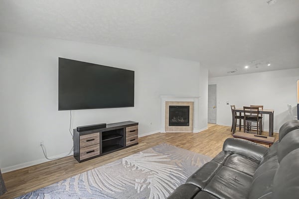 914 Carom Circle, 158, Mason, MI