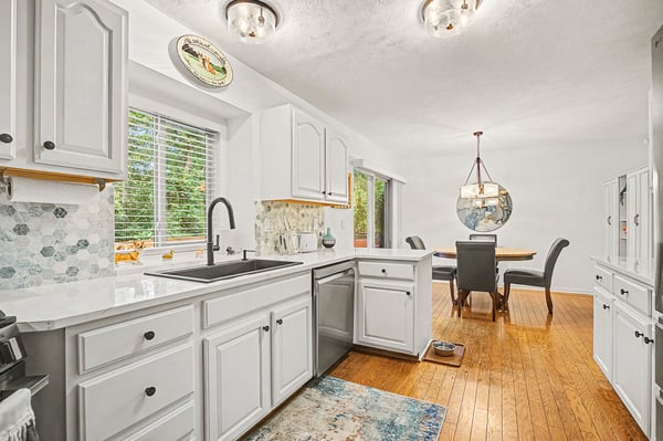 16600 La Fleur Drive, 13, East Lansing, MI