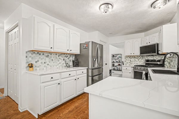 16600 La Fleur Drive, 13, East Lansing, MI