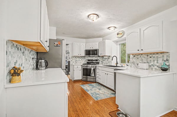 16600 La Fleur Drive, 13, East Lansing, MI