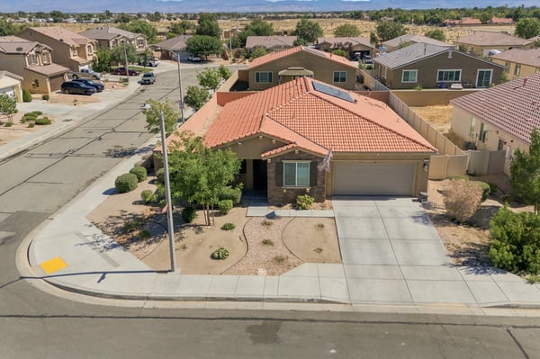 1832 E Ave H7, Lancaster, CA