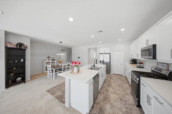 1832 E Ave H7, Lancaster, CA