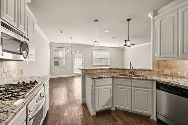 250 Churchill Loop, Grapevine, TX
