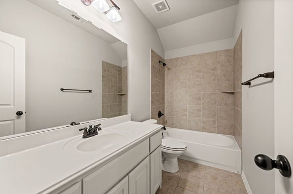 250 Churchill Loop, Grapevine, TX
