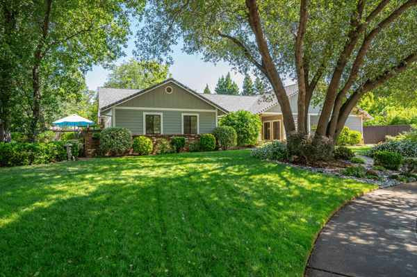 2364 La Madre Court, Redding, CA