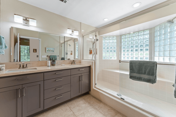 2364 La Madre Court, Redding, CA