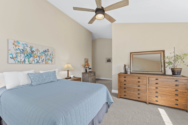 2364 La Madre Court, Redding, CA
