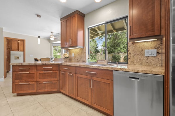 2364 La Madre Court, Redding, CA