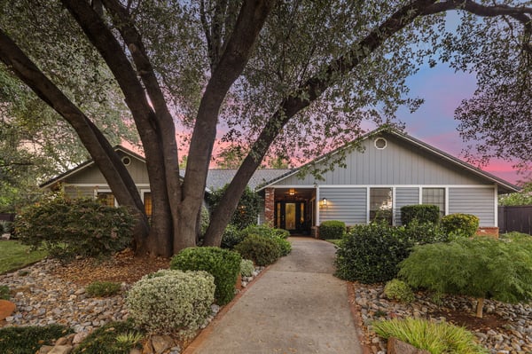 2364 La Madre Court, Redding, CA
