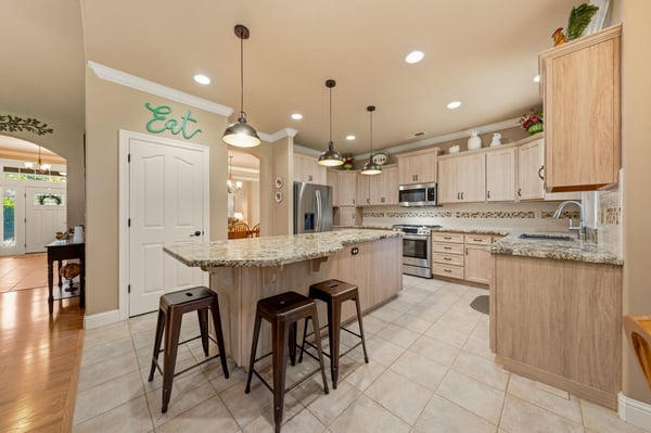 2440 Crescent Moon Court, Redding, CA
