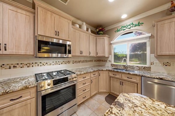 2440 Crescent Moon Court, Redding, CA