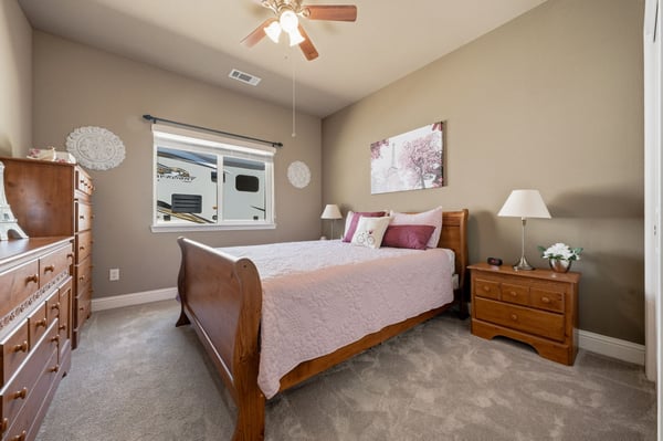 2440 Crescent Moon Court, Redding, CA