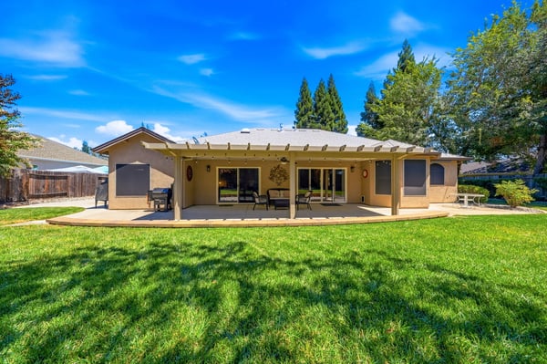 2440 Crescent Moon Court, Redding, CA