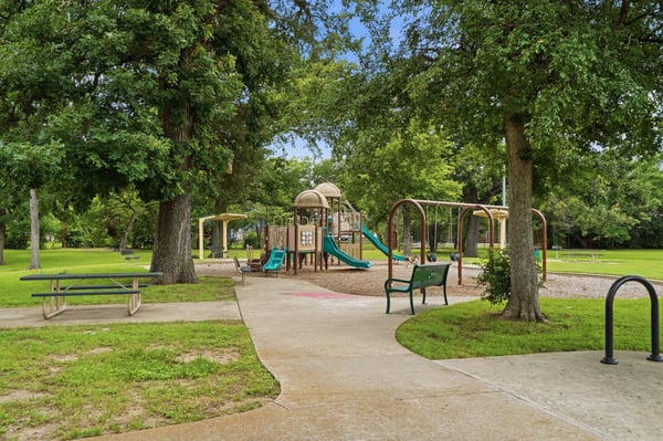 740 Edgefield Rd, Fort Worth, TX