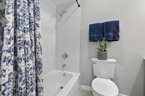 231 Griffith St, Unit F, Jersey City, NJ