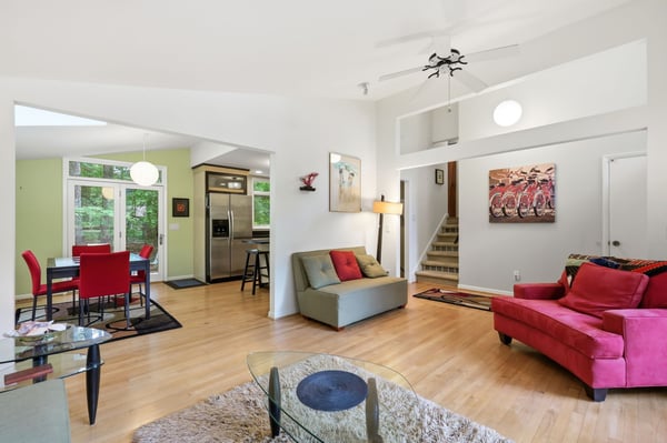 1904 Overland Drive, Chapel Hill, NC