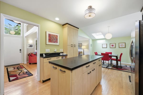 1904 Overland Drive, Chapel Hill, NC