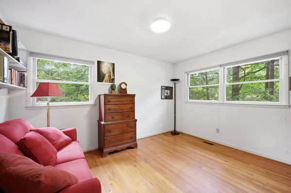 1904 Overland Drive, Chapel Hill, NC
