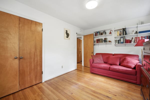 1904 Overland Drive, Chapel Hill, NC