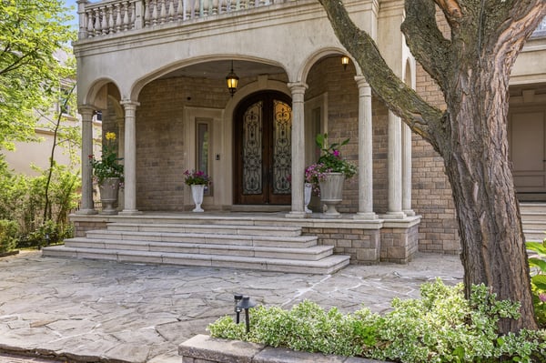 32 Arjay Crescent, Toronto, ON