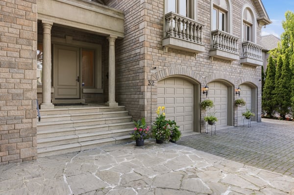 32 Arjay Crescent, Toronto, ON