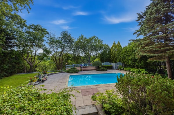 32 Arjay Crescent, Toronto, ON
