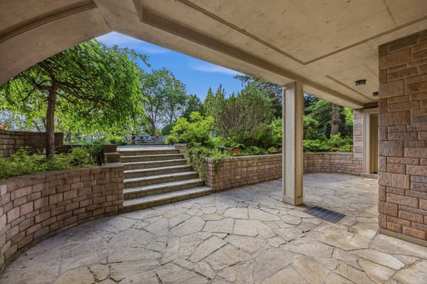 32 Arjay Crescent, Toronto, ON