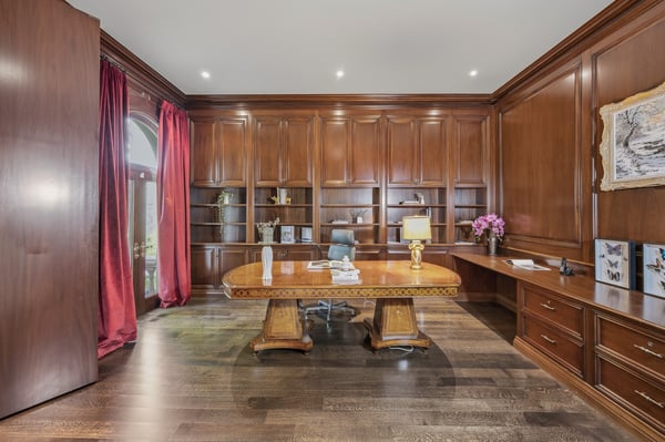 32 Arjay Crescent, Toronto, ON