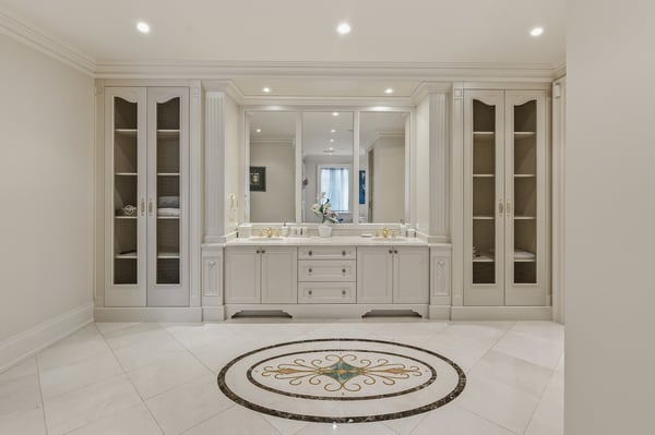 32 Arjay Crescent, Toronto, ON