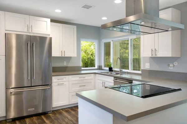 Stylish oven hood.