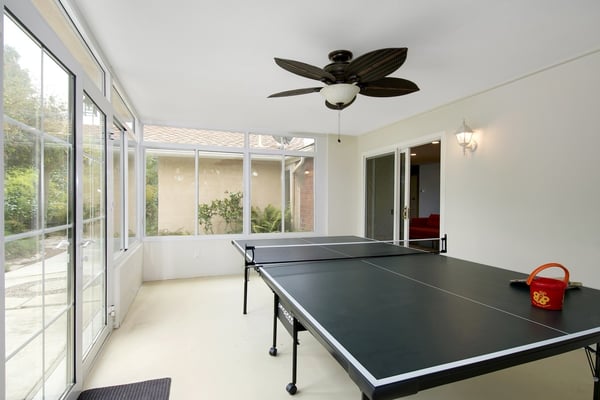 Another view of back sun room.