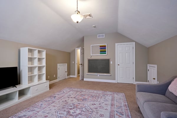 31 Village Green, Dennis, MA