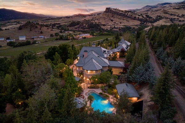 200 Belle Fiore Ln, Ashland, OR