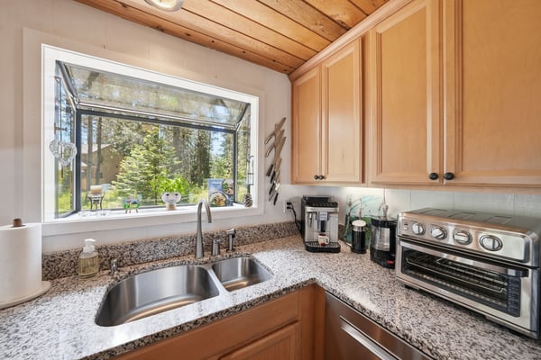71105 Meadow Grass Circle #GH18, Black Butte Ranch, OR