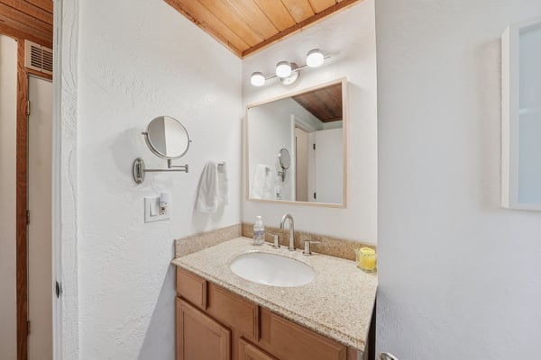 71105 Meadow Grass Circle #GH18, Black Butte Ranch, OR