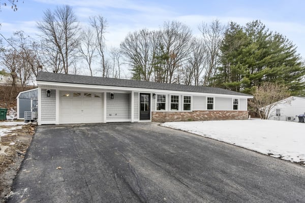 4 Richard Road, Hudson, MA