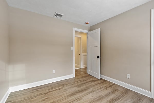 4 Richard Road, Hudson, MA