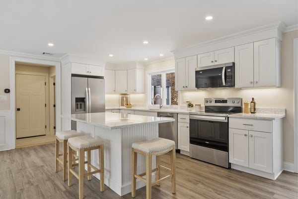 4 Richard Road, Hudson, MA