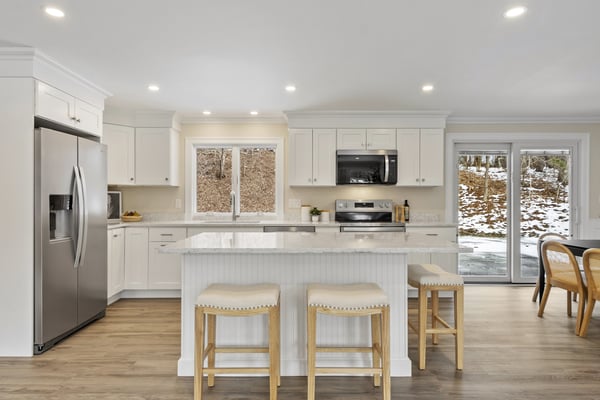 4 Richard Road, Hudson, MA