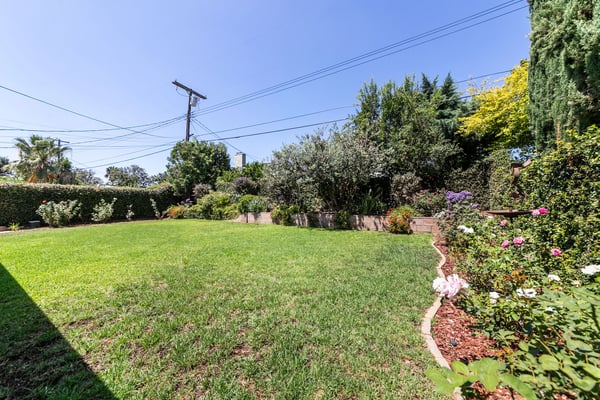 8121 N Kentland Ave., West Hills, CA