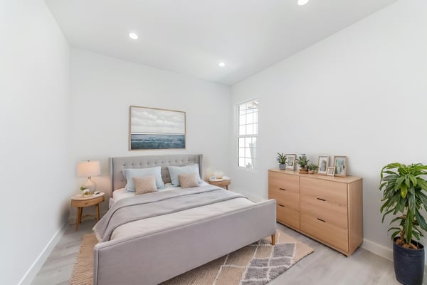8121 N Kentland Ave., West Hills, CA