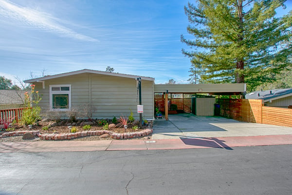 Majestic Views from this Charming Home!