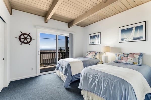 617 Beach Drive, Aptos, CA