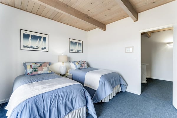 617 Beach Drive, Aptos, CA