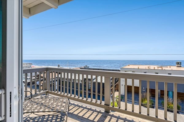 617 Beach Drive, Aptos, CA