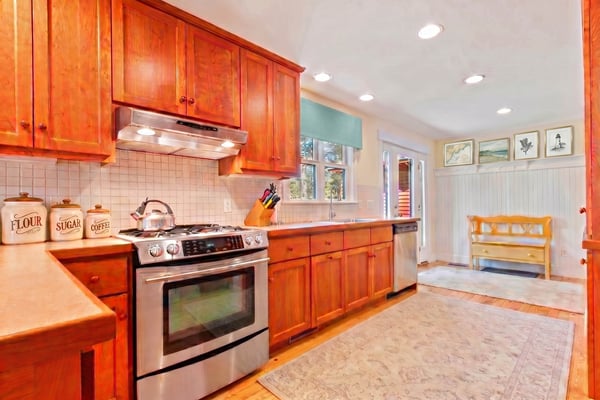 1807 Little Sunapee Road, New London, NH