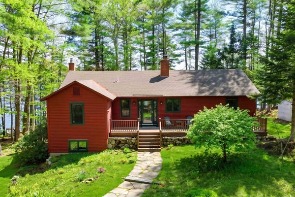 1807 Little Sunapee Road, New London, NH