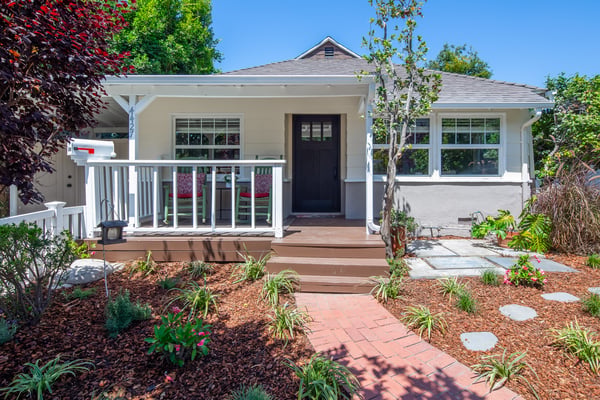 Charming Cottage-Style Home in Studio City
