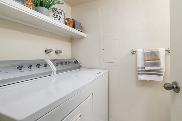 307 Scotia Lane, Novato, CA